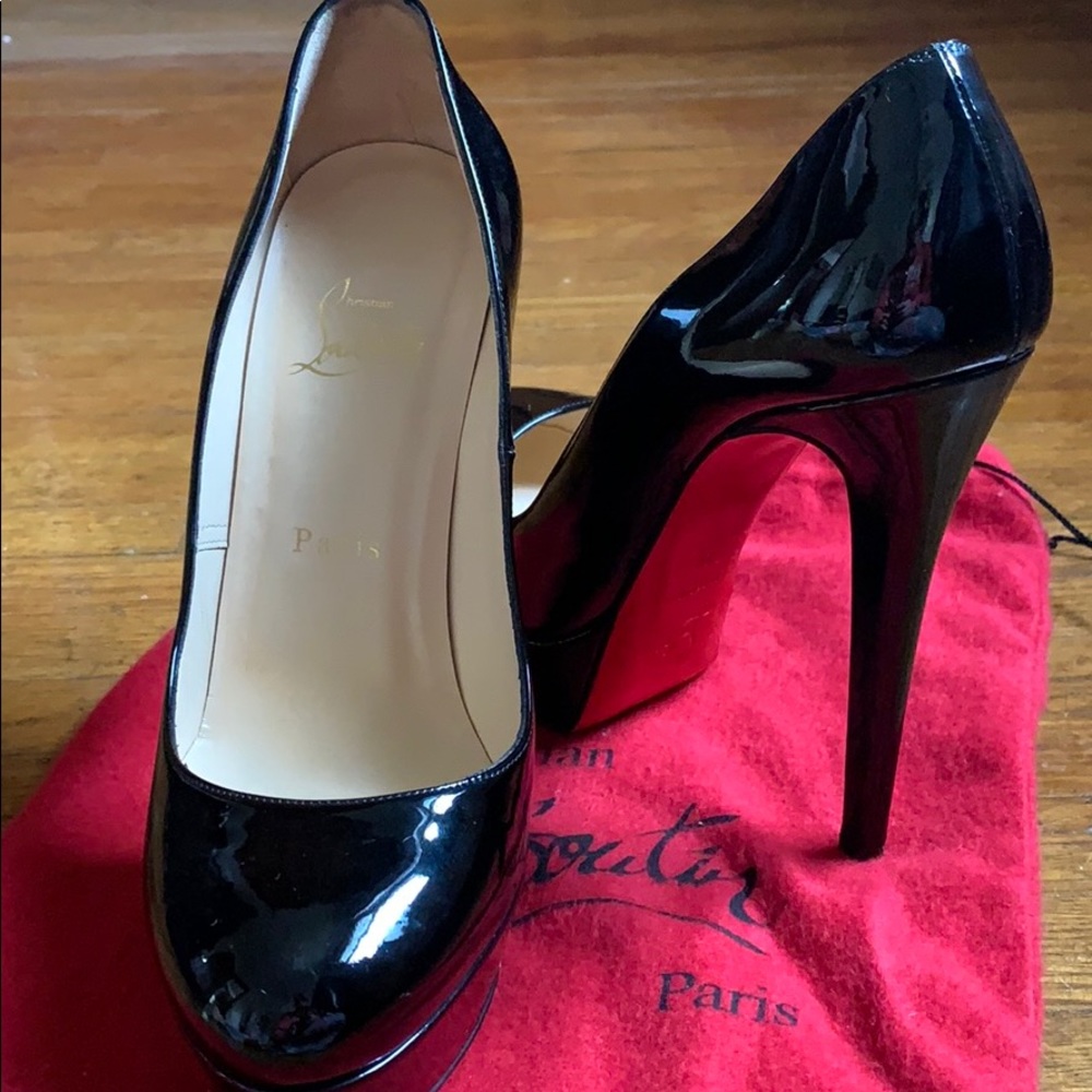 Christian Louboutin Pumps - Picture 1 of 8